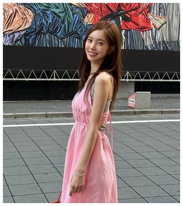진세연, 노안 소리 듣던 신인 시절과 지금 봐도 20대 같은 근황 사진 모아봤습니다