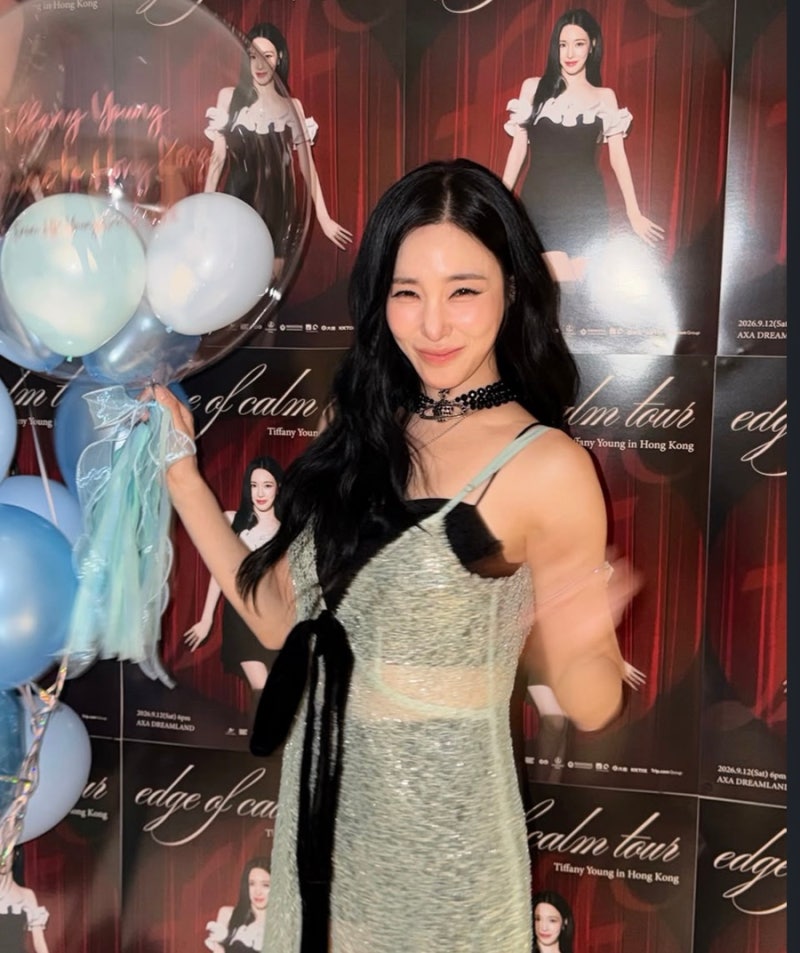 티파니 영 시스루 드레스, 다 비치는 파격 패션…처음엔 드레스만 보였는데
