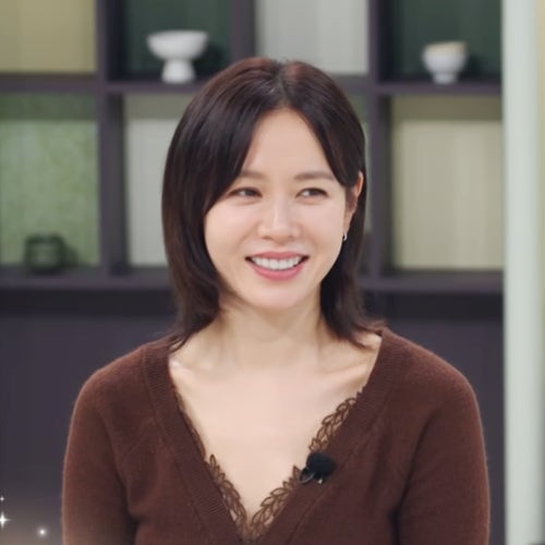 오랜만에 예능 나온 영원한 첫사랑 손예진 옷 가디건