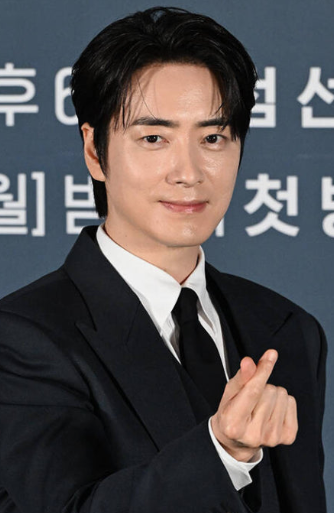 "통장에 13억 찍히면 회사가 이렇게 달라집니다" 이준혁 '로또 1등도 출근합니다' 도파민 폭발....