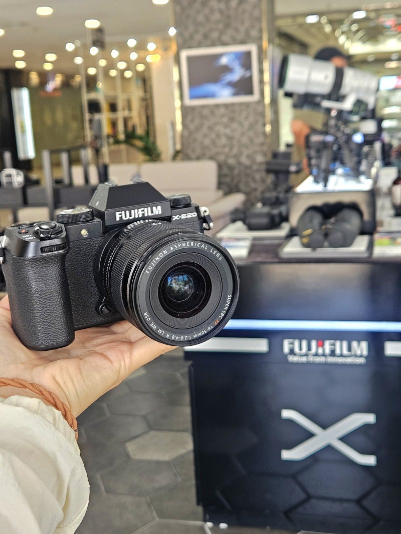 용산카메라 전자랜드 후지 X-S20 미러리스 카메라