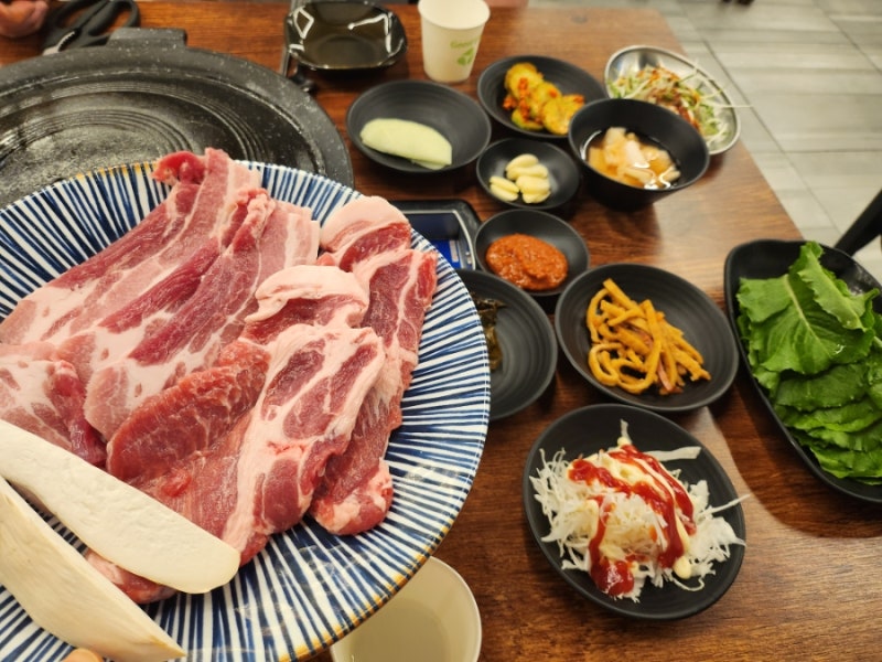 보령 대천 고깃집 대천해수욕장 왔슈 고깃집 삼겹살 목살 막창까지 먹어본 후기