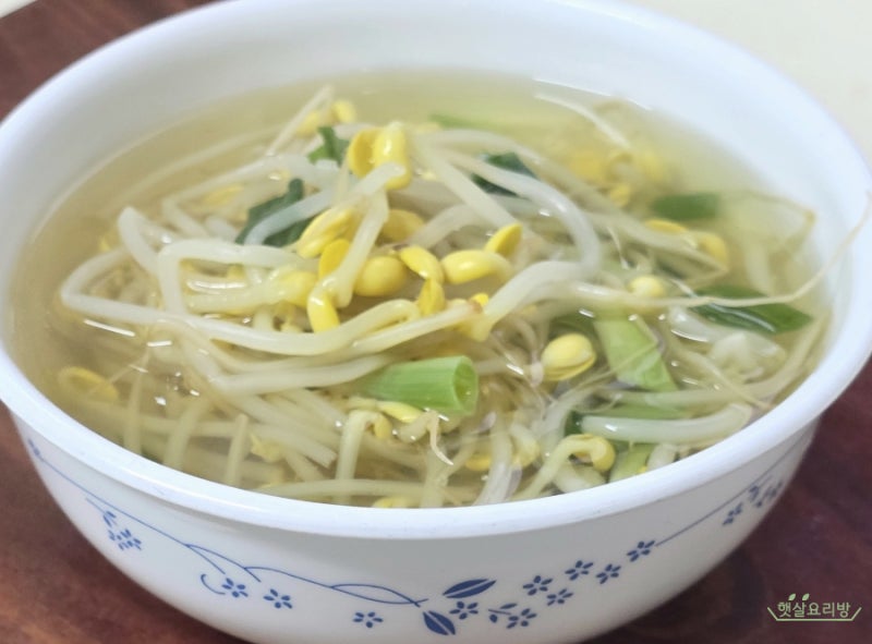맑은 콩나물국 끓이는법 시원한 국물 간단 아침국 레시피