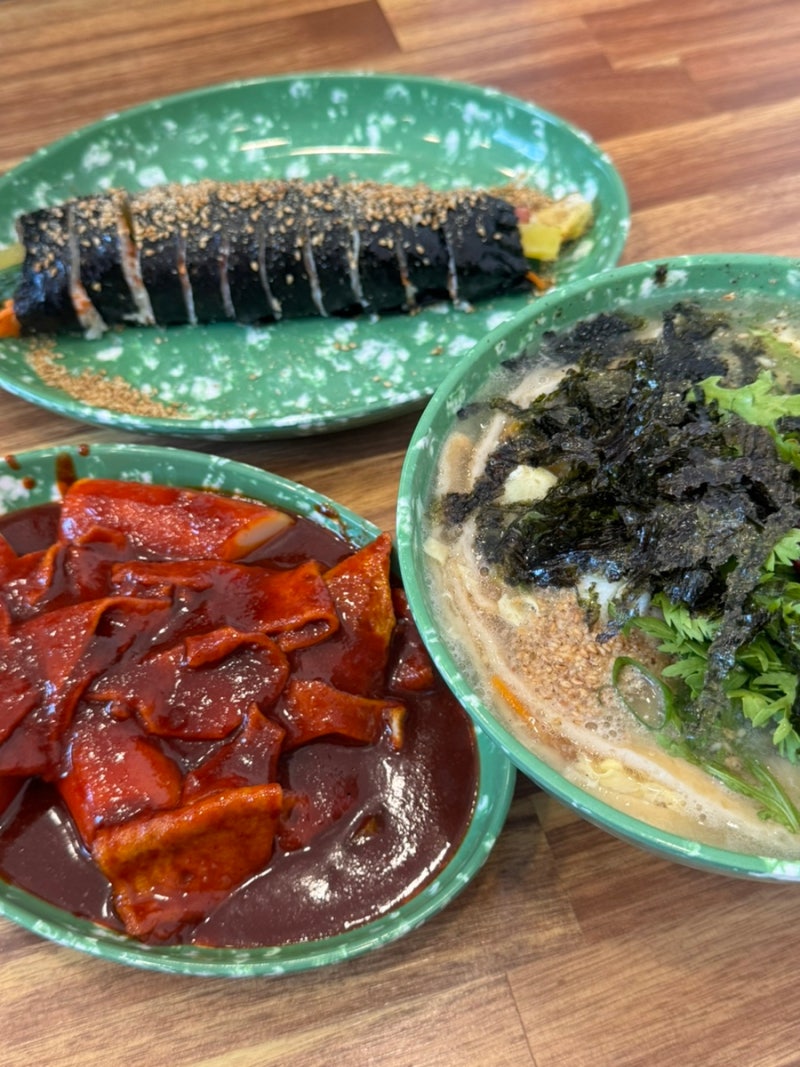 백설대학| 부산영도 쫄우동, 꾸덕한 떡볶이 맛집 & 메뉴추천