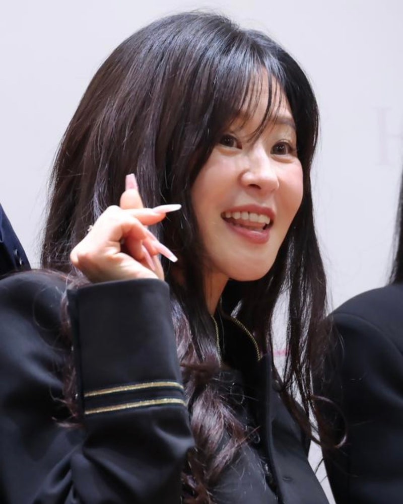 최강희 클로저, 5년 만 연기 복귀·31년 만 첫 연극…오늘 무대가 더 떨리는 이유