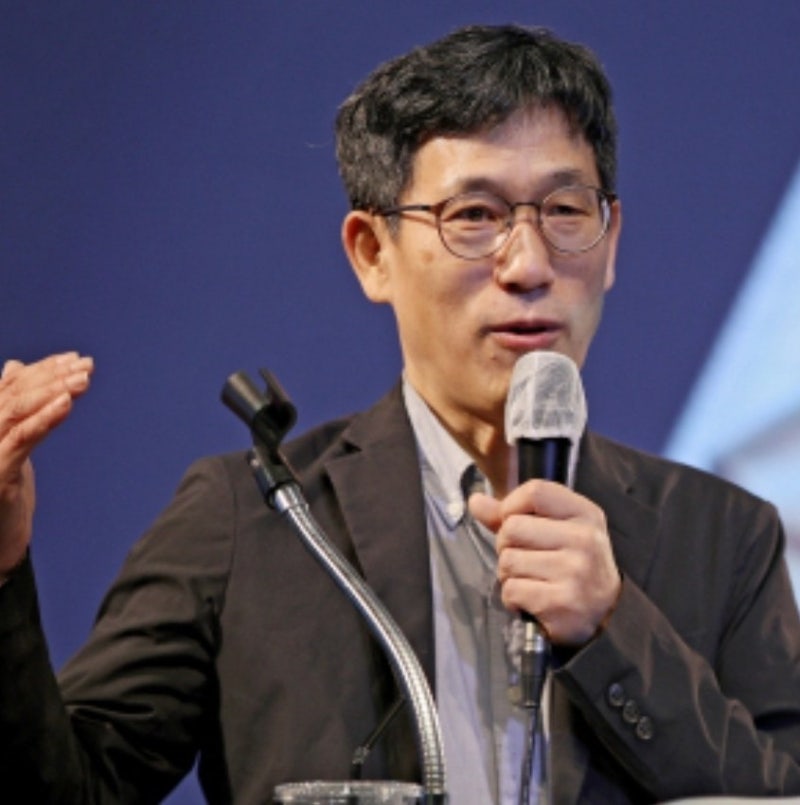 '진보 스피커 진중권이 좌파 공격수가 된 이유'