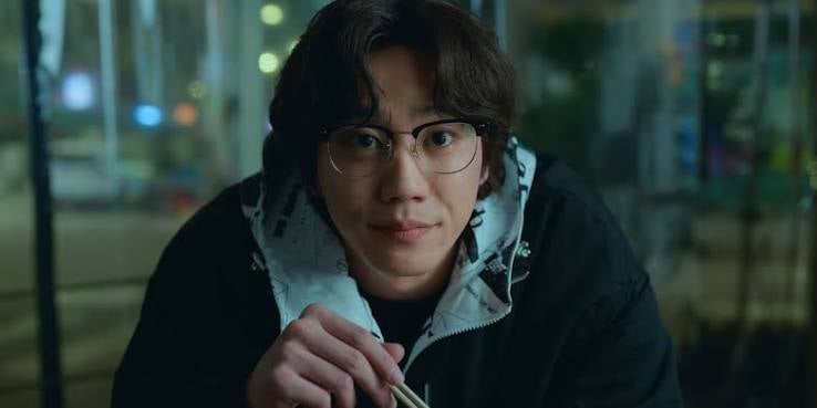군대에 있는데도 3주 연속 1위, 이준영은 어떻게 대세 배우가 됐을까