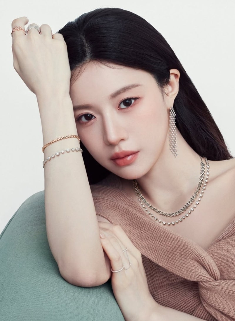 이번엔 주얼리계 접수.. 고윤정 디디에 두보 화보 제대로다