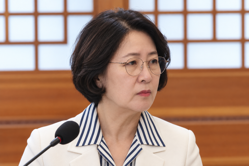 “추미애 사퇴하라” 도민 청원 1만명 돌파…여권 내부 갈등까지 확산
