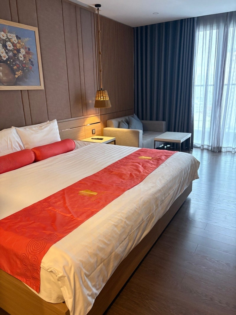 나트랑 버고 호텔 슈페리어 더블룸 나짱 시내 0.5박 숙소 후기 Virgo Hotel Nha Trang 수영장 헬스 Su....