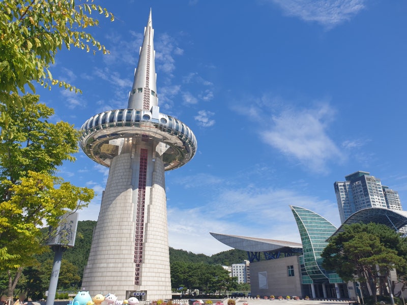 대전 엑스포상징 과학공원 한빛탑 풍경