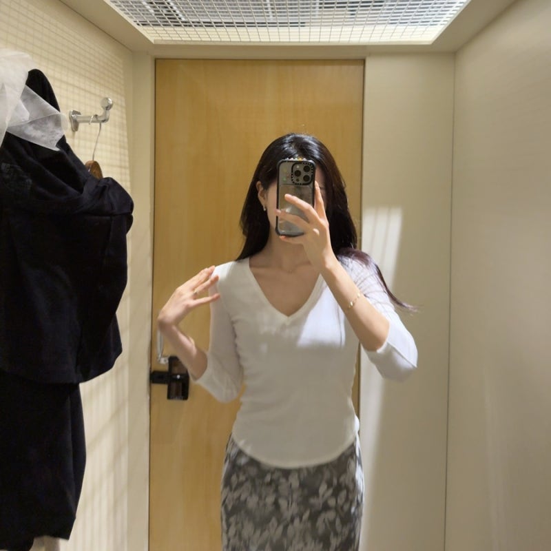 아비에무아 FW 신상 피팅 후기 | 딥 브이넥·텐셀 울 헨리 티셔츠 가을 출근룩