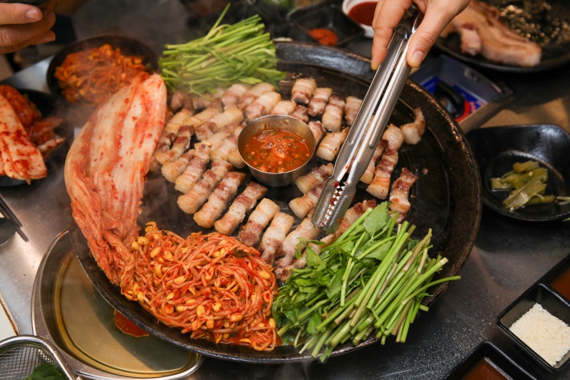 해운대 좌동 맛집 할매솥뚜껑삼겹살 사장님의 열정과 진심에 감탄!