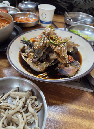 전남 광주 맛집 진식당 애호박찌개 고등어구이 돌게장 정식 후기