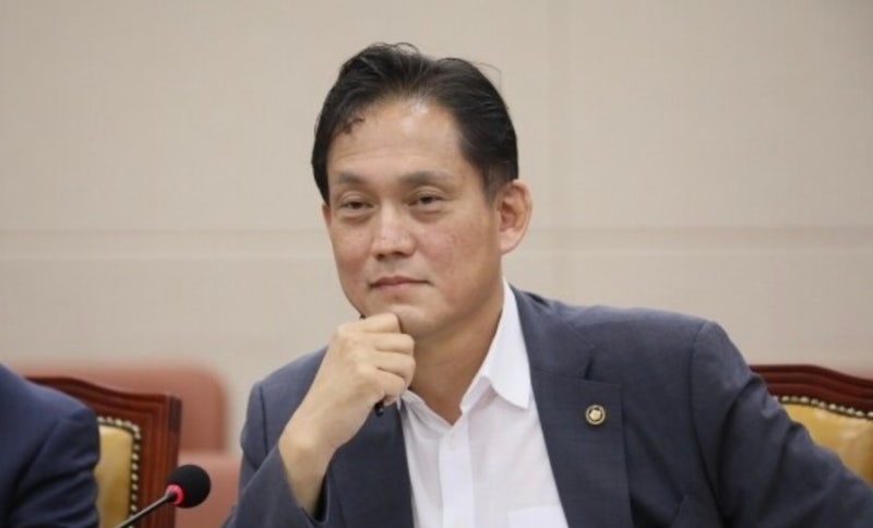 김태규 의원 프로필 "기러기 가족이면“ 논란 (학교 고향 변호사 이력)