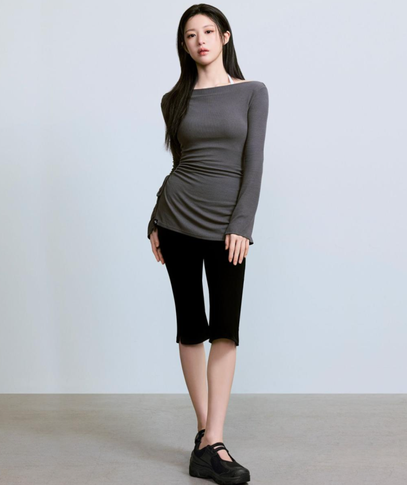 Go Youn-jung, the Ideal Type for Men These Days, Perfectly Pulls Off Capri Leggings!
