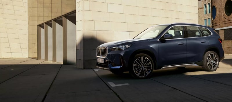 BMW X1 vs iX1 완벽 정리, 가솔린과 전기차 중 무엇이 맞을까?