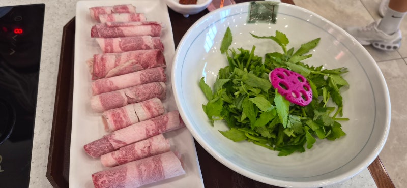 숟가락이 멈추지 않는 마성의 맛, 용인 고매동 맛집 장원갑칼국수 솔직 리뷰