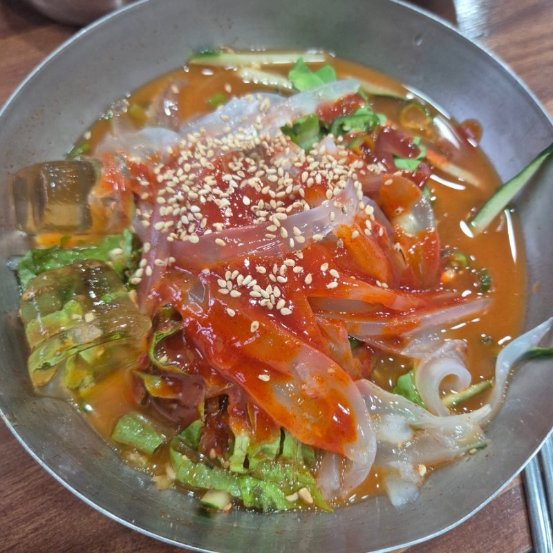 제주 동문시장 근처 맛집 성춘, 한치물회에 오징어튀김까지 제주다운 한 끼