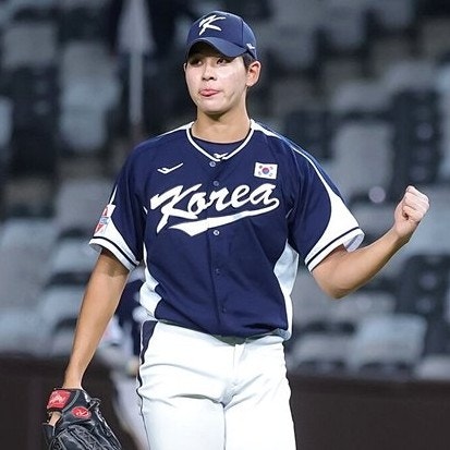 "3경기 15⅔이닝 무실점" 류현진 김광현 섞어놓은 18세 투수
