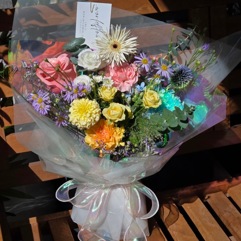 선물 받은 꽃다발 오래 보는 법, 이것만 해도 꽃이 달라져요