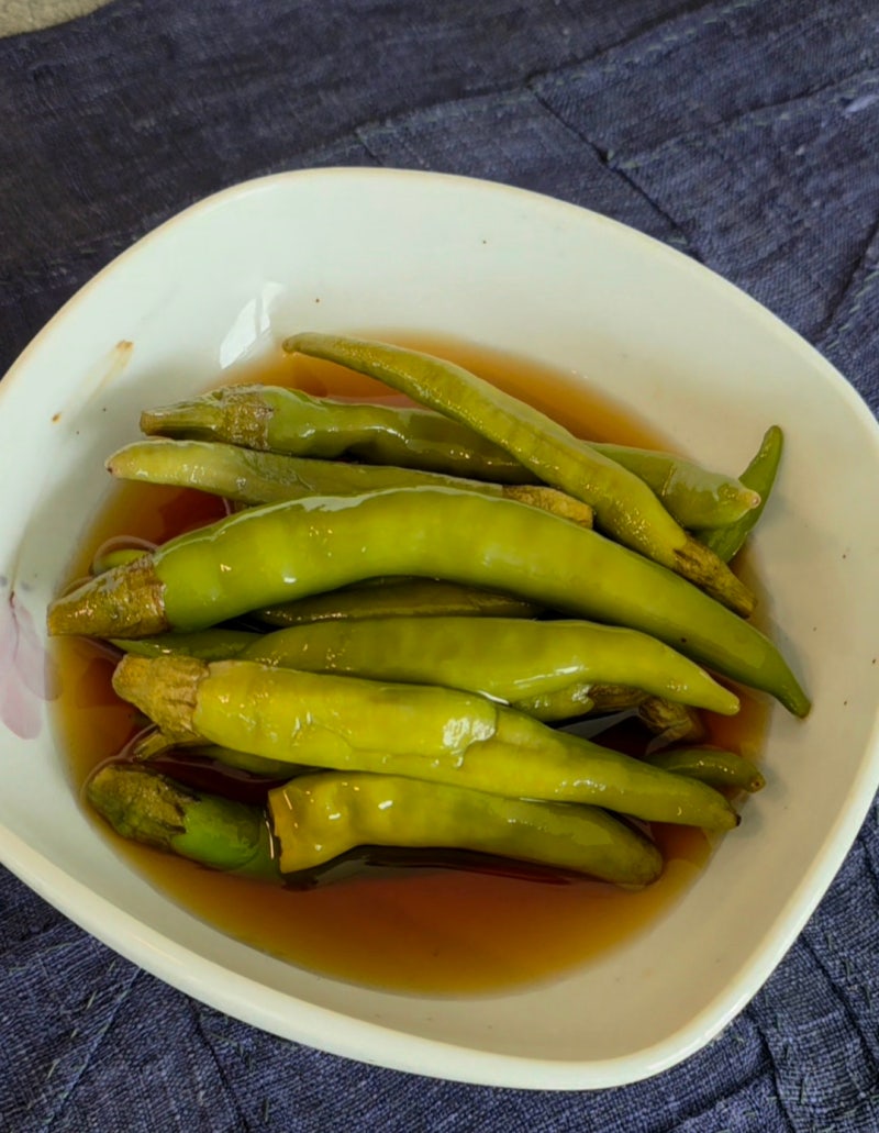 아삭함이 오래가는 초간단 고추 장아찌
