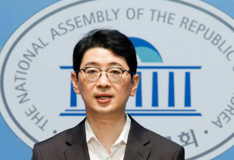주진우 사찰 논란, 김승원 보좌진 촬영 인정·사과…그런데 “지시 없었다” 한마디가 더 커....