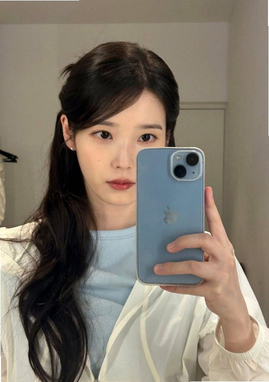 9년 만의 단발 변신 아이유 신곡 이 별로부터 음원 차트 1위 휩쓴 비결