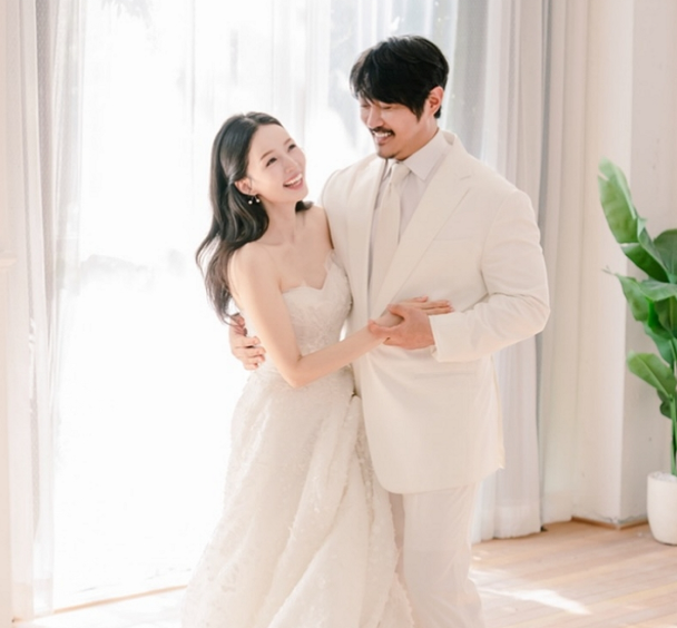 “KCM♥방예원 드디어 결혼식…유재석 사회·김범수 축가, 14년 만에 이룬 소원”