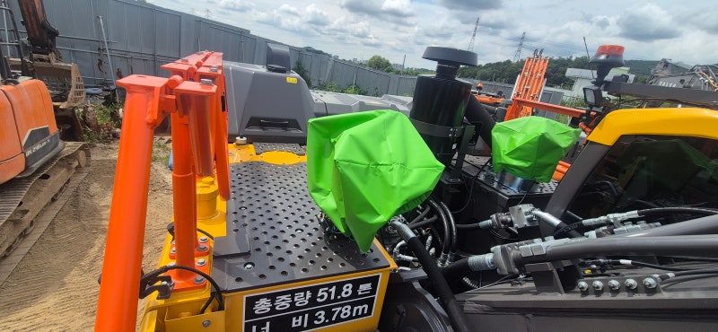 VOLVO 볼보 대형 크롤러 굴삭기 EC500에 아원 펌프 설치 완료!!