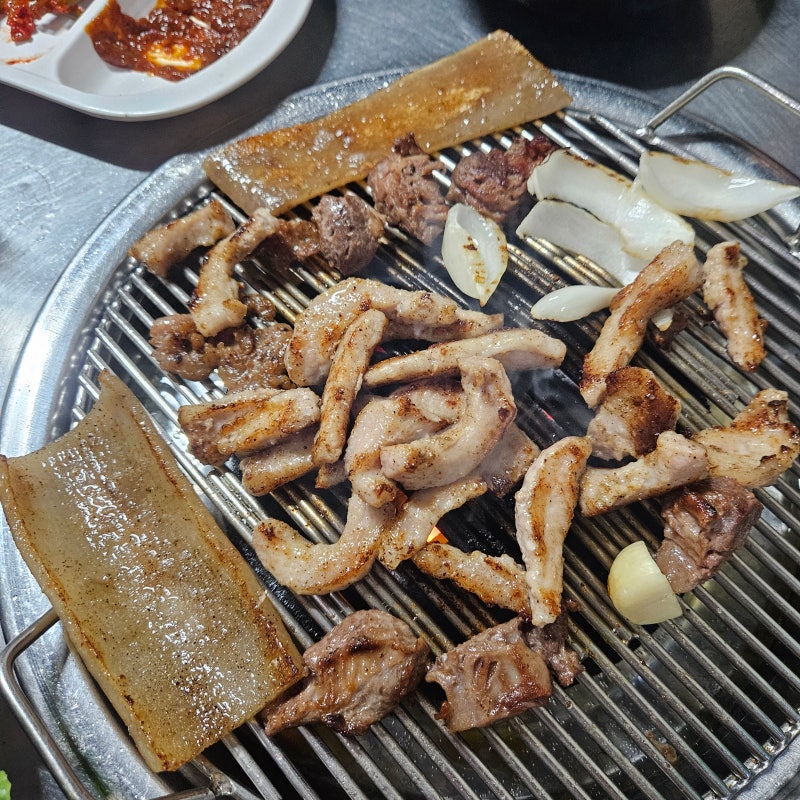 (면목시장) 소원이네 포장마차 (시장통에서 구워먹는 야장 고기집..저의 찐단골집)