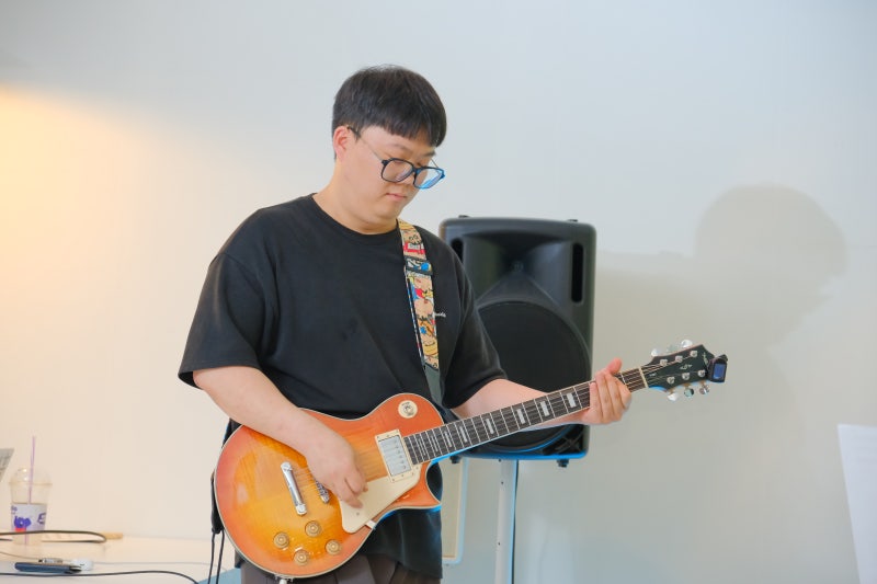 안산기타학원 브로큰발렌타인 알루미늄, 강렬한 록 스피릿과 파워 리프