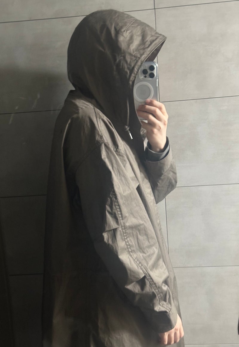 유니클로 피쉬테일 파카 카키 L 사이즈 후기