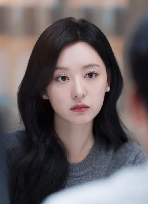 김지원 프로필 나이 학력 가족관계, "눈물의 여왕 이후 더 궁금해진 배우"