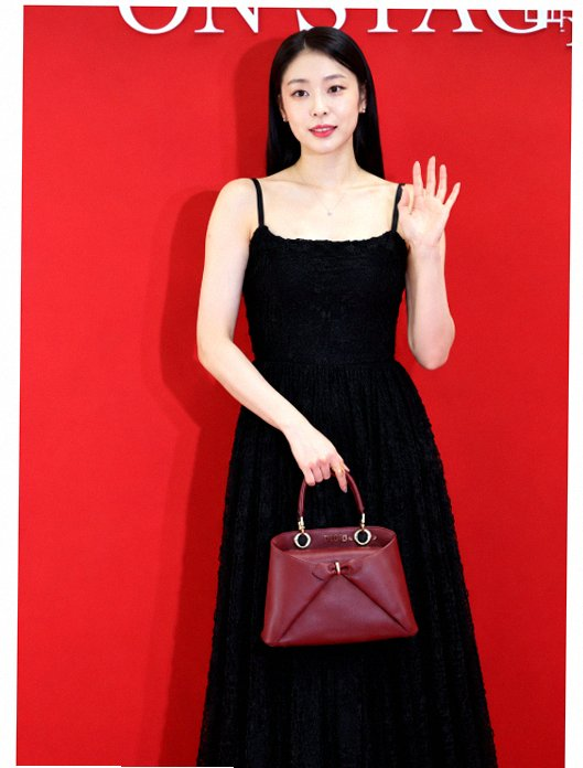 김연아 디올 패션 3800만원대 블랙 드레스가 보여준 여왕의 품격