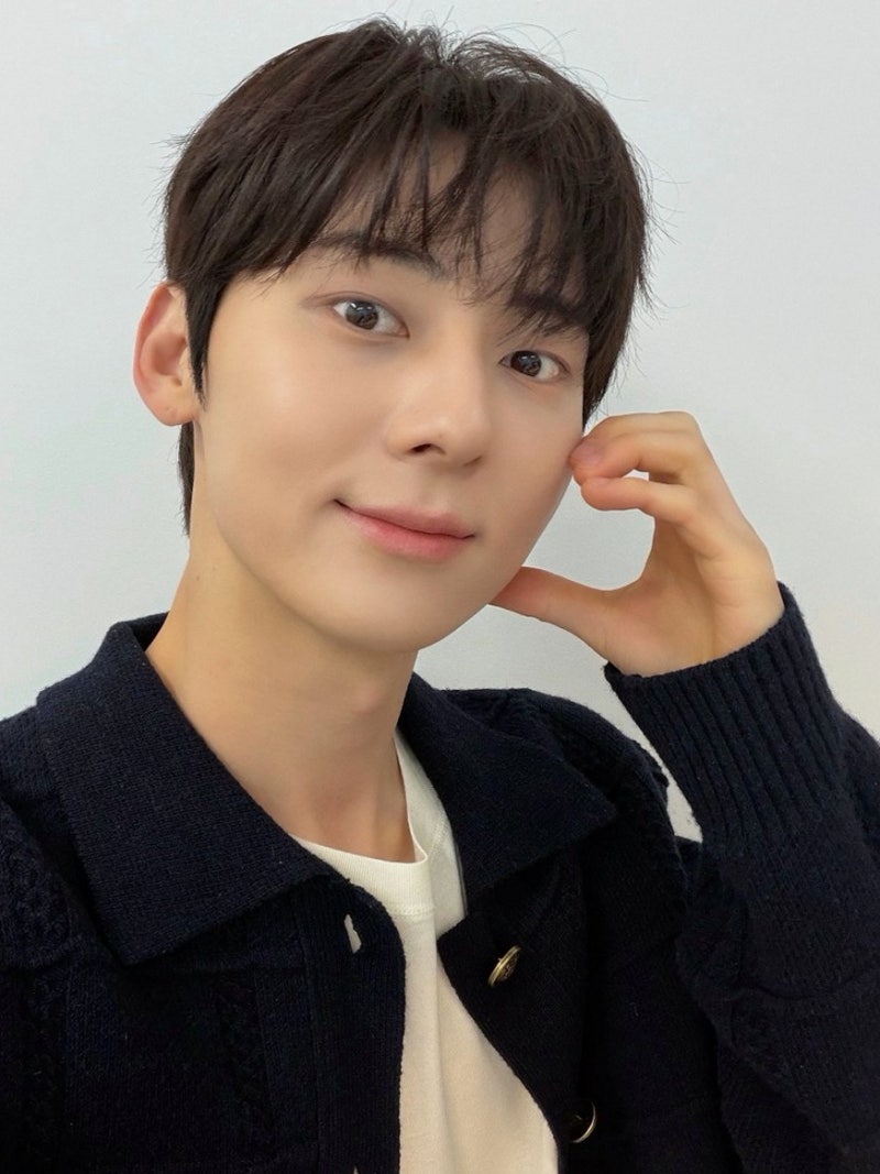 황민현 이섭의 연애 태이섭 캐스팅 이종석 하차 후 새로운 오피스 로맨스 주인공 확정
