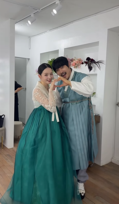 “유재석 선생님이 해주시면 좋겠어요” KCM 아내 방예원, 14년 만의 결혼식 앞두고 소원 이뤘....