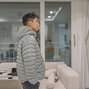 노스페이스 경량패딩 벤투스 온 자켓 실버 남자 L사이즈 후기(착샷O)