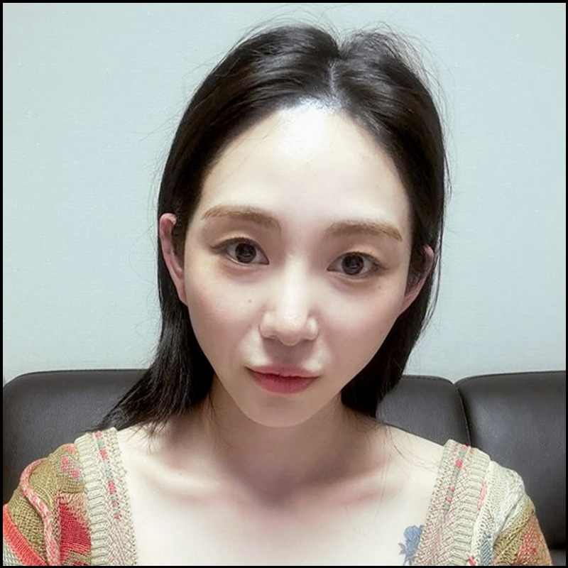 "고소하겠다"던 권민아, 하루도 안 돼 반박글 전부 삭제…친언니 폭로만 남겼다