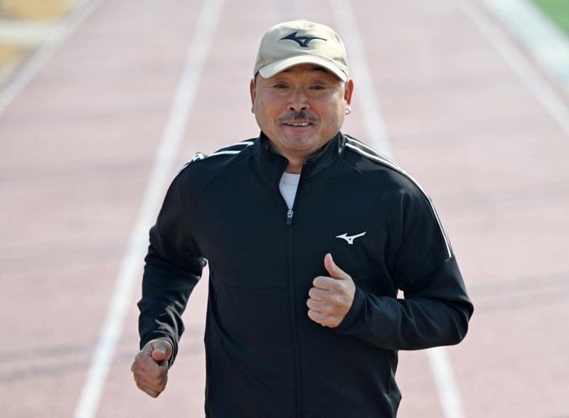 목이 90도 꺾였던 이봉주, 4년 만에 벌어진 일…21km를 다시 달렸다