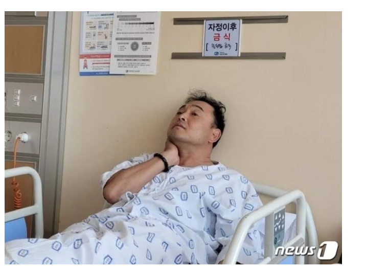 “목 90도 꺾여” 희귀 난치병 이봉주, 놀라운 근황…“포기하면 그걸로 끝” 하프마라톤 완....