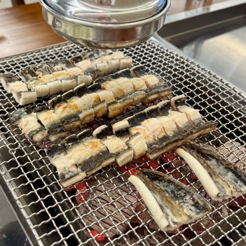 [Incheon Yeongjongdo Eel Restaurant] Poomjang Eulwangri Branch: A Large Restaurant Near Wangsan Beach (Feat. Weekend & Holiday Waiting)