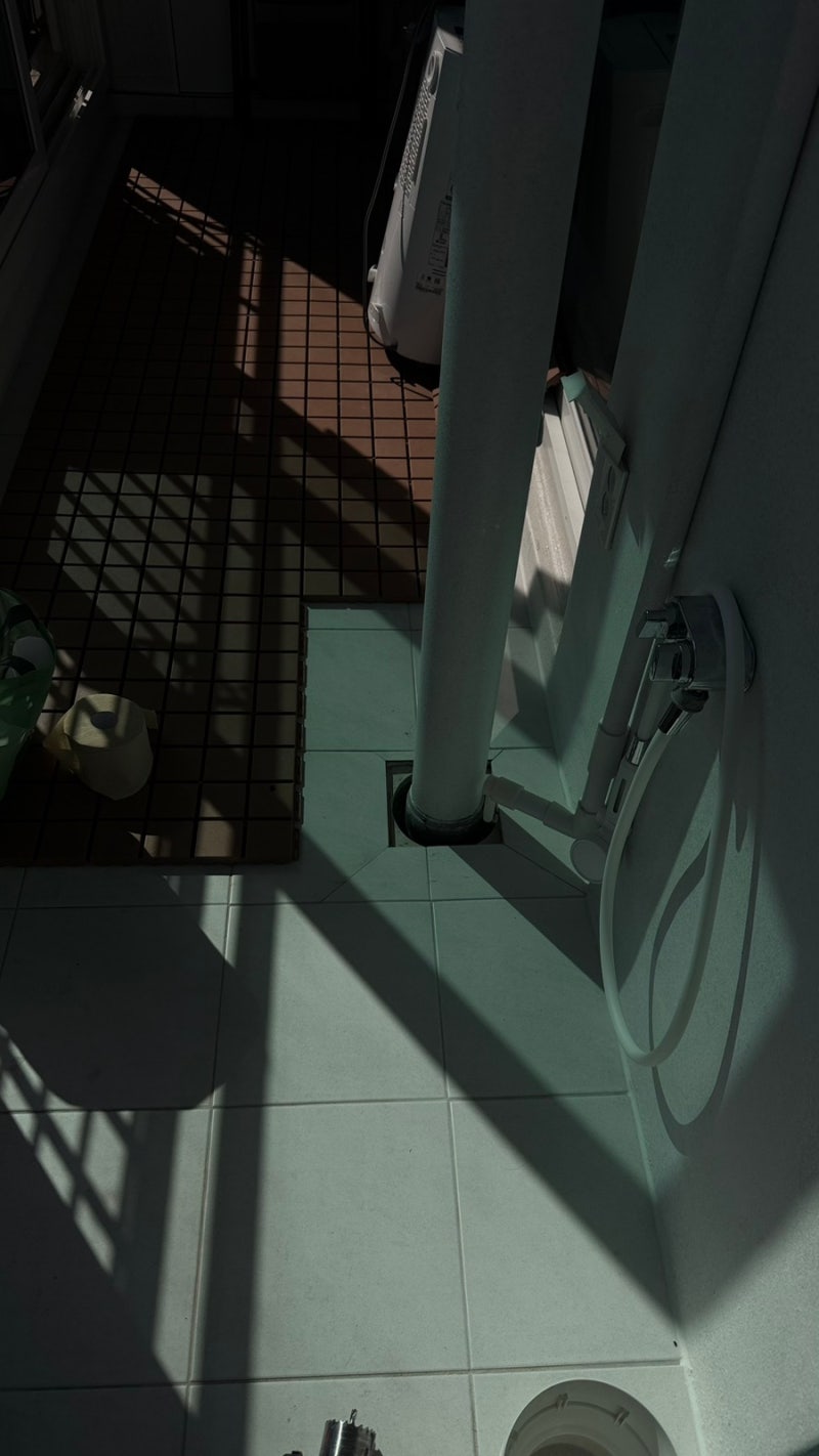 베란다 바퀴벌레 퇴치 우수관 하수구냄새 차단 10년 A/S 보증업체 하우스클린본사