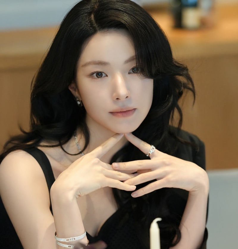 하영, 증조부 친일 사과 후폭풍 광고 7개 사라지고 작품까지 영향