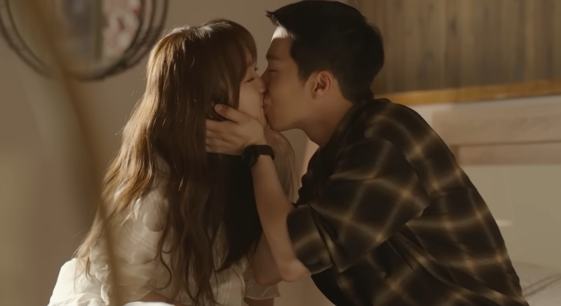 "로맨스인줄 알고 발 담궜는데..." 이 배우 역대급 싸패 연기에 팬티 부여잡고 본 ‘이 드라....