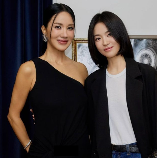 고현정 송혜교 김재중까지.. 와인 하나로 모인 라인업이 시상식급