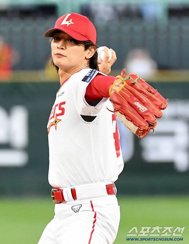 'Visuals are Key for the First Pitch': SHINee Minho Makes a Surprise Appearance at Incheon Stadium