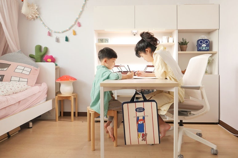 아이방 인테리어, 초등학생부터 중고등학생까지 오래 쓰는 학생방 꾸미기