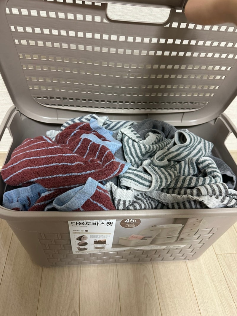 [내돈내산추천템]다이소 수건 수납함 수건보관함 수건 개지않고 사용하기 좋은 꿀템 추천