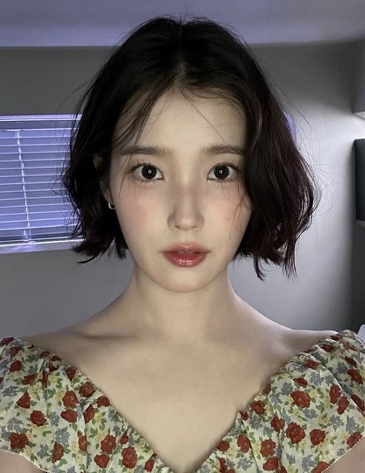아이유 단발 변신, 동화 비주얼 극찬 쏟아진 '이 별로부터' 뮤비 비하인드